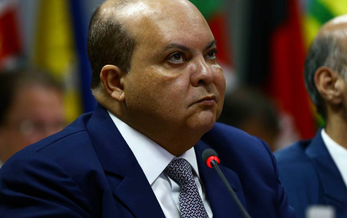 Governador Ibaneis Rocha: omissão para que os bolsonaristas agissem livremente